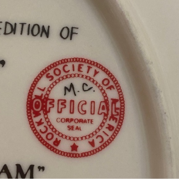 Norman Rockwell’s A Young Girl’s Dream Collectible Plate - Picture 7 of 7